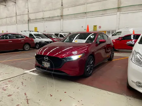 Mazda 3 Hatchback i Grand Touring Aut usado (2021) color Rojo financiado en mensualidades(enganche $97,000 mensualidades desde $9,800)