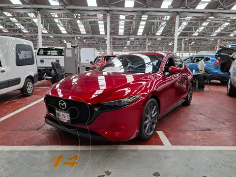 Mazda 3 Hatchback i Grand Touring Aut usado (2021) color Rojo financiado en mensualidades(enganche $109,000 mensualidades desde $8,750)