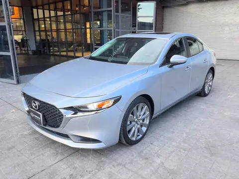 Mazda 3 Hatchback i Sport usado (2023) color Plata precio $342,000