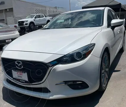 Mazda 3 Hatchback s usado (2018) color Blanco Aperlado precio $280,000