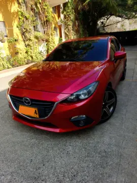 Mazda 3 Sedan 2.0L Touring Aut usado (2015) color Rojo precio $59.900.000