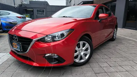 Mazda 3 Sedan i Touring usado (2015) color Rojo precio $220,000