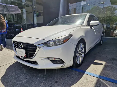 Mazda 3 Sedan s Aut usado (2017) color Blanco Perla precio $217,000