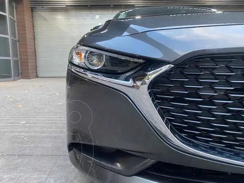 Mazda 3 Sedan i Sport usado (2024) color Gris precio $389,000