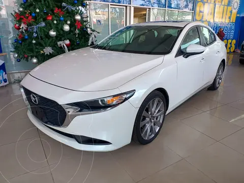 Mazda 3 Sedan I Sport Aut usado (2021) color Blanco financiado en mensualidades(enganche $92,260 mensualidades desde $7,477)