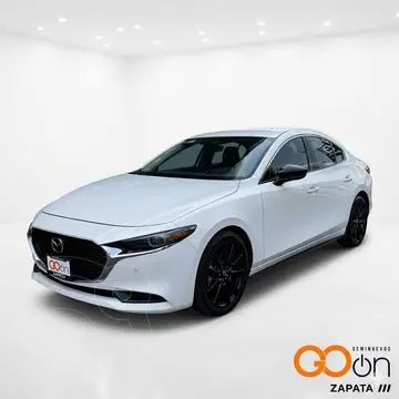Mazda 3 Sedan SIGNATURE usado (2024) color MAZDBLANCO APERLADO precio $420,000