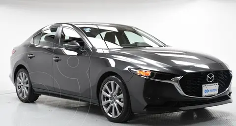 Mazda 3 Sedan i usado (2019) color Gris Oscuro precio $358,000