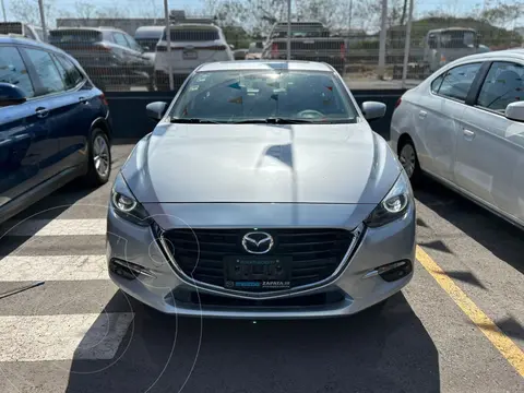 Mazda 3 Sedan s Grand Touring Aut usado (2018) color plateado precio $245,000