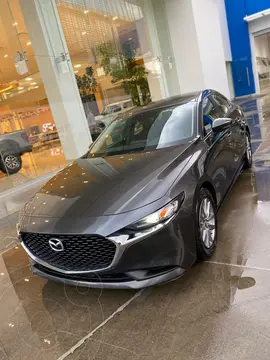 Mazda 3 Sedan i Aut usado (2021) color Gris Titanio financiado en mensualidades(enganche $100,000 mensualidades desde $7,000)