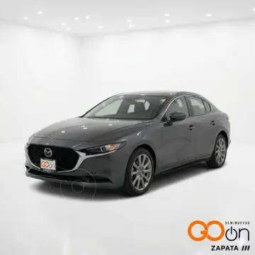 Mazda 3 Sedan I Sport Aut usado (2024) color MAZGGRIS TITANIO precio $377,000