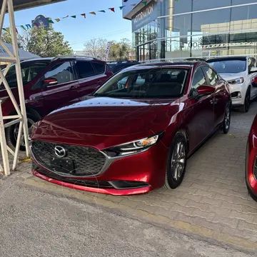 Mazda 3 Sedan i Grand Touring Aut usado (2020) color Rojo financiado en mensualidades(enganche $67,500 mensualidades desde $6,300)