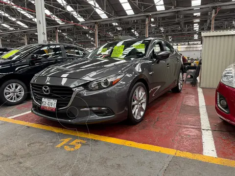 Mazda 3 Sedan s Aut usado (2017) color Azul Acero financiado en mensualidades(enganche $57,000 mensualidades desde $5,200)