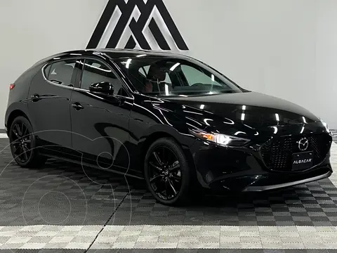 Mazda 3 Sedan Signature usado (2026) color Negro precio $497,999