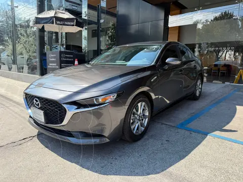 Mazda 3 Sedan i usado (2023) color Gris precio $332,000