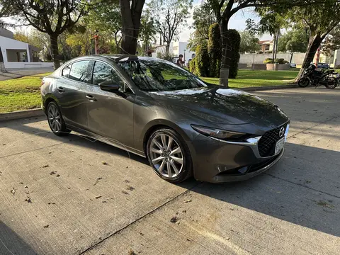 Mazda 3 Sedan i Grand Touring Aut usado (2019) color Gris Titanio precio $289,000