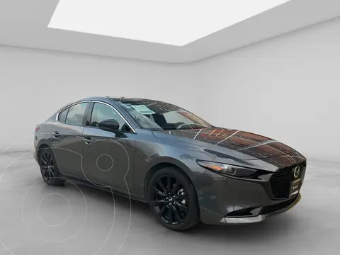 Mazda 3 Sedan Signature usado (2025) color Gris Oscuro precio $449,900