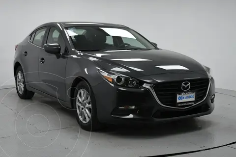 Mazda 3 Sedan i Touring Aut usado (2018) color Gris Oscuro precio $318,000