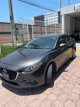 Mazda 3 Sedan i Touring usado (2018) color Gris Oscuro financiado en mensualidades(enganche $72,500 mensualidades desde $4,205)