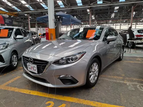 Mazda 3 Sedan i Touring Aut usado (2015) color Blanco Perla financiado en mensualidades(enganche $50,000 mensualidades desde $4,500)