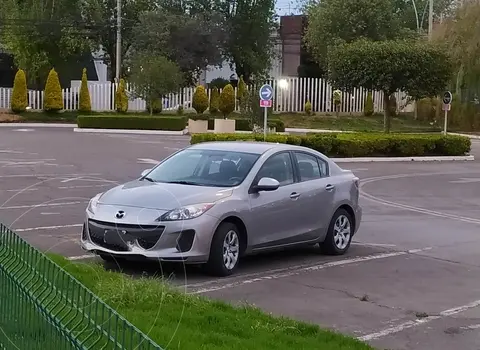 Mazda 3 Sedan i usado (2013) color Gris Plata  precio $150,000