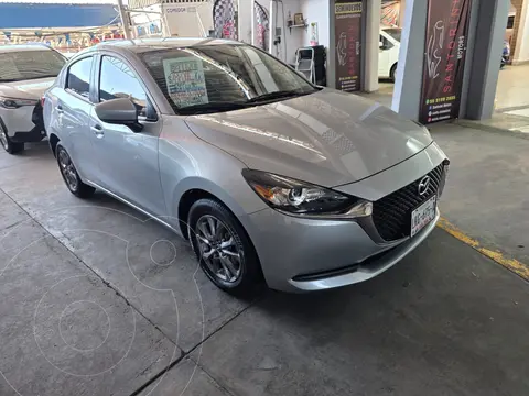 Mazda 3 Sedan Signature usado (2023) color plateado precio $288,500