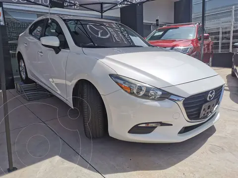 Mazda 3 Sedan i Touring usado (2018) color Blanco financiado en mensualidades(enganche $81,250 mensualidades desde $8,209)