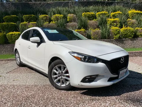 Mazda 3 Sedan i Touring usado (2018) color Blanco Perla precio $284,000