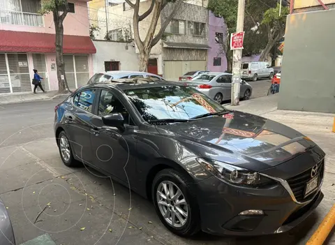 Mazda 3 Sedan i Touring Aut usado (2016) color Gris Oscuro precio $179,999