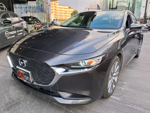Mazda 3 Sedan i Sport usado (2023) color Gris financiado en mensualidades(enganche $107,638 mensualidades desde $8,231)