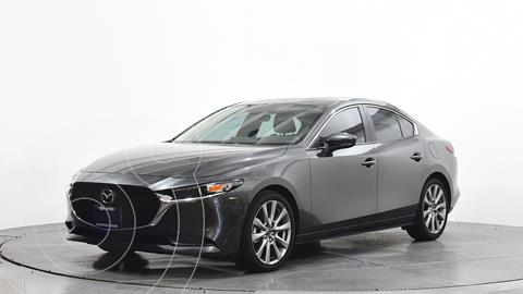 foto Mazda 3 Sedán i Sport usado (2021) color Gris precio $386,208