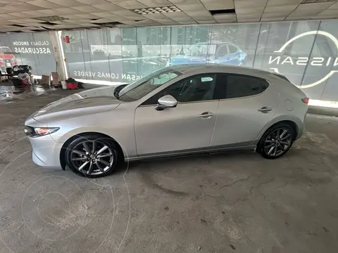 Mazda 3 Sedan I Sport Aut usado (2021) color plateado precio $317,000