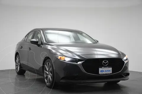 Mazda 3 Sedan i Sport usado (2020) color Gris Oscuro financiado en mensualidades(enganche $70,200 mensualidades desde $5,522)