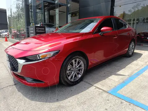 Mazda 3 Sedan i usado (2024) color Rojo precio $354,000