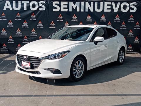 foto Mazda 3 Sedán i Touring usado (2018) color Blanco Perla precio $260,000