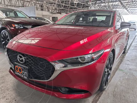 Mazda 3 Sedan Signature usado (2022) color MAZVROJO BRILLANTE precio $385,000