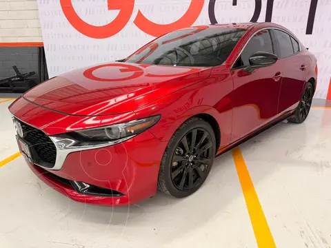 Mazda 3 Sedan Signature usado (2024) color Rojo financiado en mensualidades(enganche $114,178 mensualidades desde $8,731)