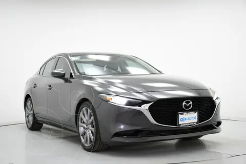 Mazda 3 Sedan i Grand Touring Aut usado (2020) color Gris financiado en mensualidades(enganche $82,800 mensualidades desde $6,514)