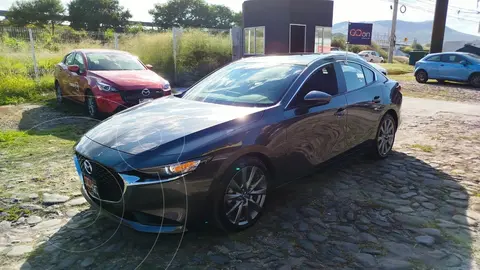 Mazda 3 Sedan i Sport usado (2024) color Gris Oscuro financiado en mensualidades(enganche $103,550 mensualidades desde $7,918)