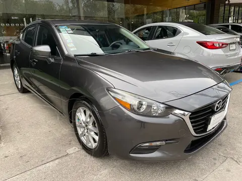 foto Mazda 3 Sedán i Touring usado (2018) color Gris Titanio precio $206,000