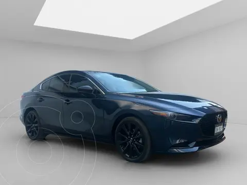 Mazda 3 Sedan Signature usado (2025) color Azul Oscuro precio $439,900