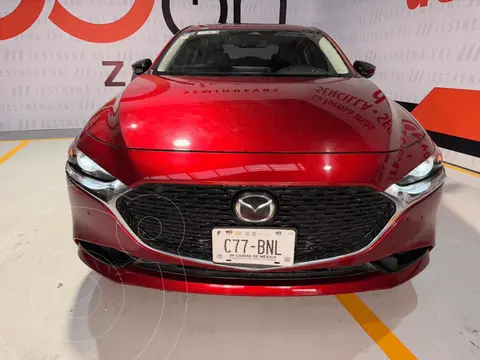 Mazda 3 Sedan Signature usado (2024) color MAKROJO BRILLANTE precio $387,000