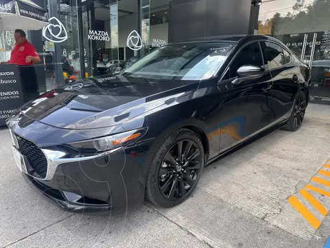 Mazda 3 Sedan Carbon Edition usado (2023) color Negro precio $397,000