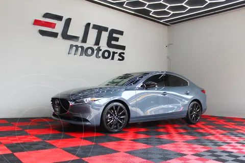 Mazda 3 Sedan Signature usado (2023) color Gris precio $429,900