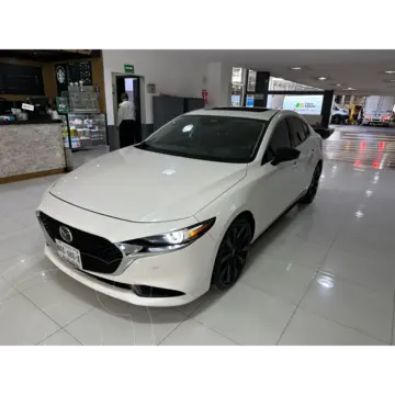 Mazda 3 Sedan Signature usado (2024) color Blanco precio $425,000
