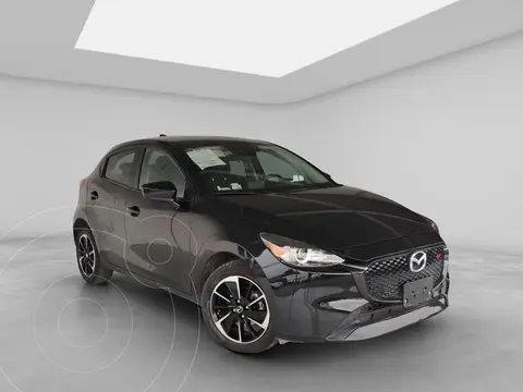 Mazda 3 Sedan Signature usado (2025) color Negro precio $349,900