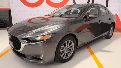 Mazda 3 Sedan i usado (2025) color MAZGGRIS TITANIO precio $339,000