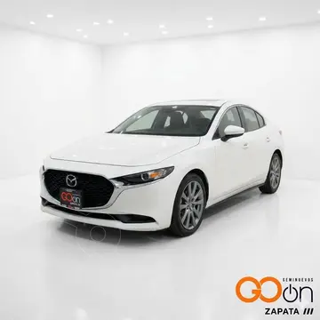 Mazda 3 Sedan I SPORT usado (2025) color MAZDBLANCO APERLADO precio $390,000