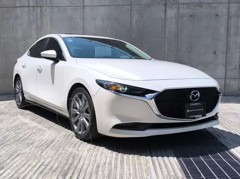Mazda 3 Sedan i Sport usado (2023) color Blanco precio $375,000