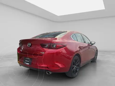 Mazda 3 Sedan Signature usado (2025) color Rojo precio $449,900