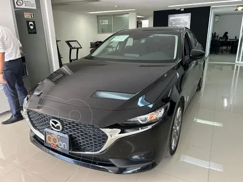 Mazda 3 Sedan i Sport usado (2022) color Negro financiado en mensualidades(enganche $100,825 mensualidades desde $7,710)